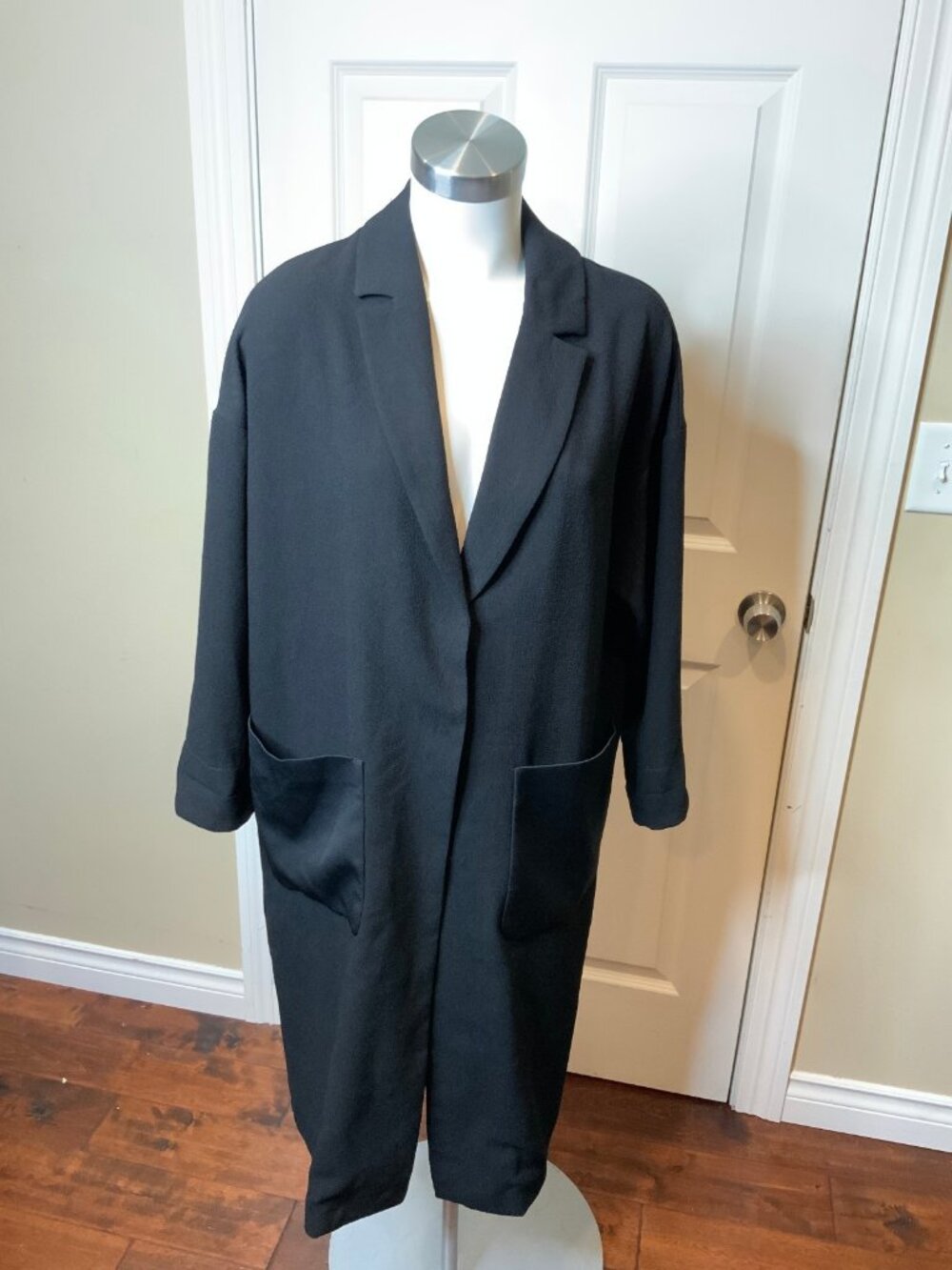 Top Shop Black Crepe Textured Oversized Jacket, Size 4